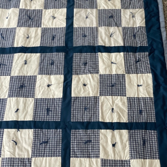 Rare Blue Blanket Throw 64” by 49” - Picture 8 of 11